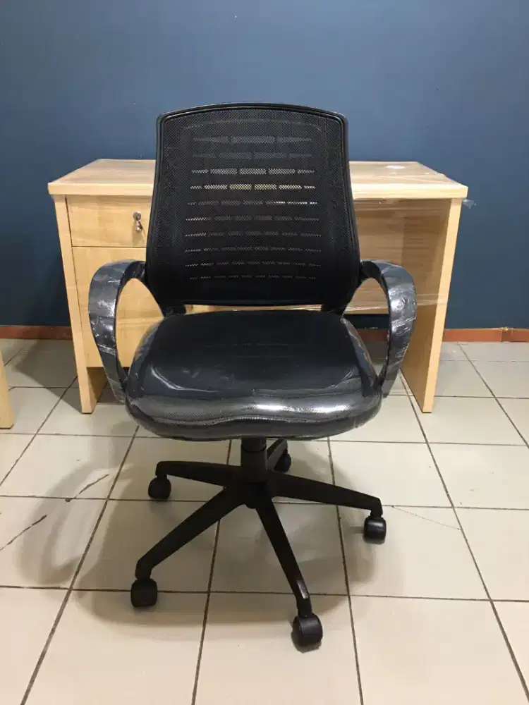 Kursi kantor informa