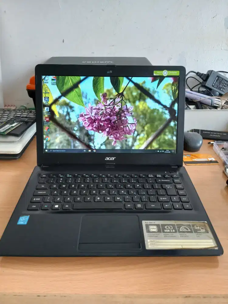 Laptop Acer One Z1402 ,Intel Core I3 Gen 5 ,Ram 8Gb ,Hdd 500 Gb