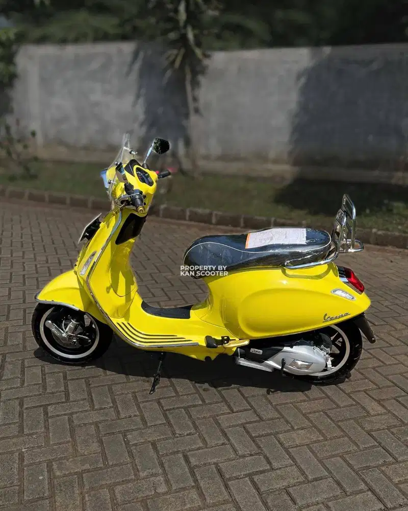JUAL MURAH VESPA SPRINT 150 iGET ABS FACELIFT 2024 MULUS