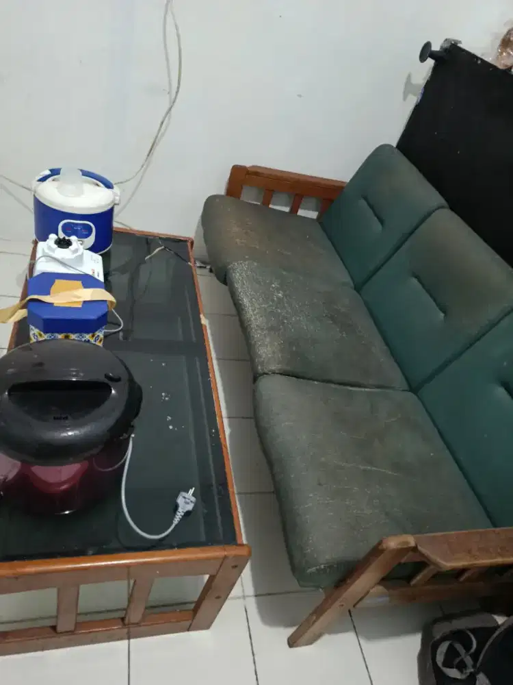 Sofa meja sesuai gambar