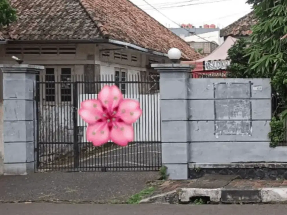 Turun Harga!! Dijual Rumah Lama Di Daerah Guntur, Setiabudi.