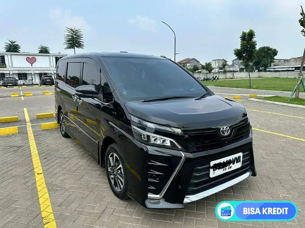 Toyota Voxy 2021 Bensin
