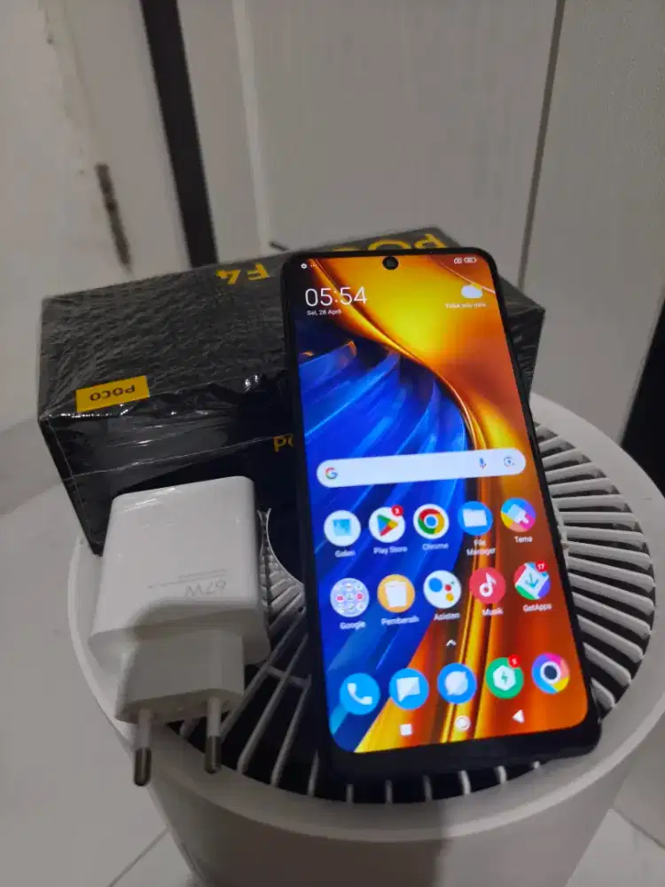 POCO F4 8/256 Snapdragon 870 - Fullset Box, Charger Orii, siap pakai
