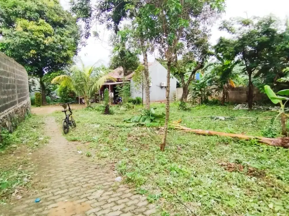Dijual Tanah kebun di Jalan Sanding Bukit Golf Cibubur