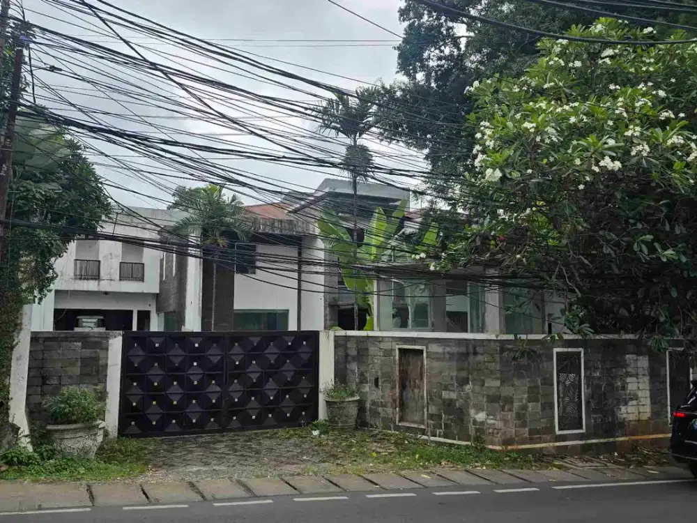 Termurah Rumah 3 Lantai di Kemang Utara
