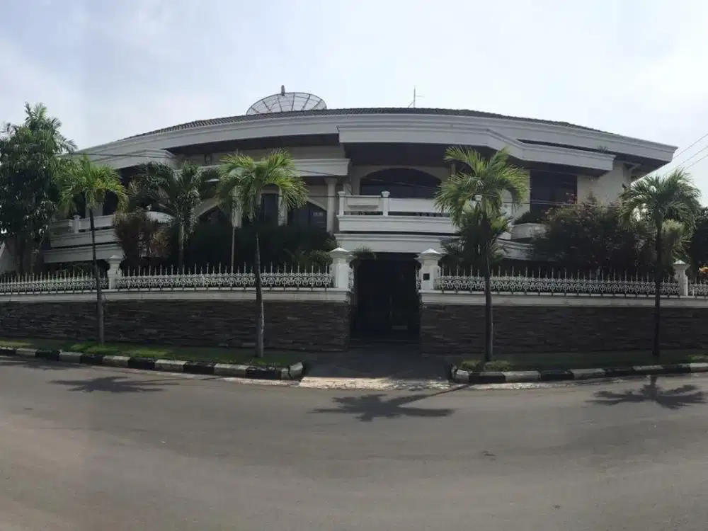 Rumah Hook Kertajaya Indah Strategis Pusat Kota, Dekat Galaxy Mall