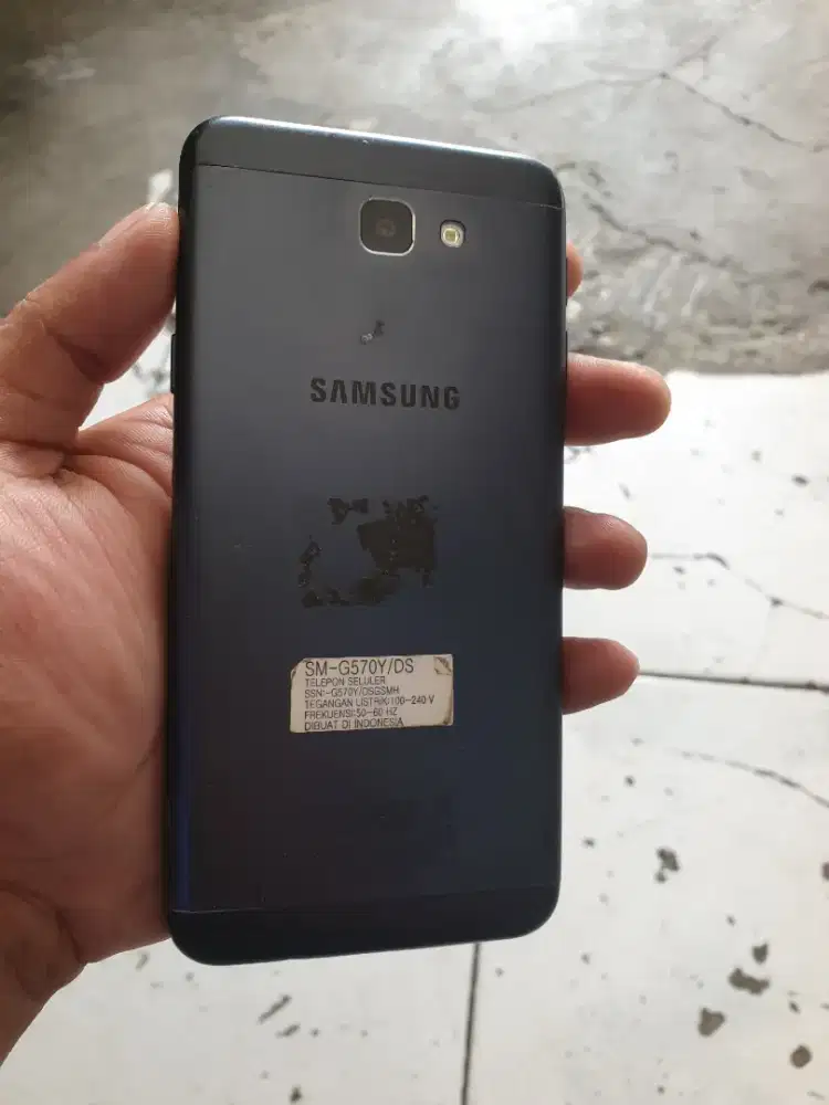 SAMSUNG J5 PRIME RAM 2/16