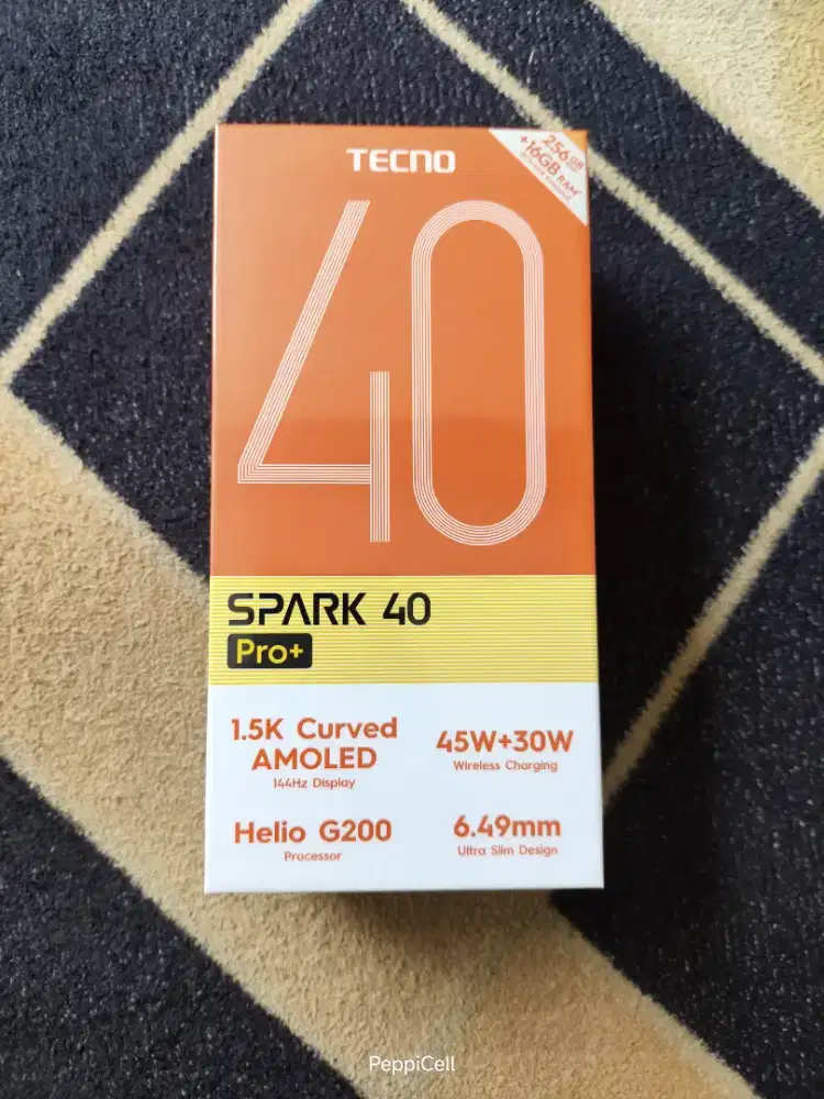 Tecno Spark 40 Pro+ 8/256 GB Curved AMOLED