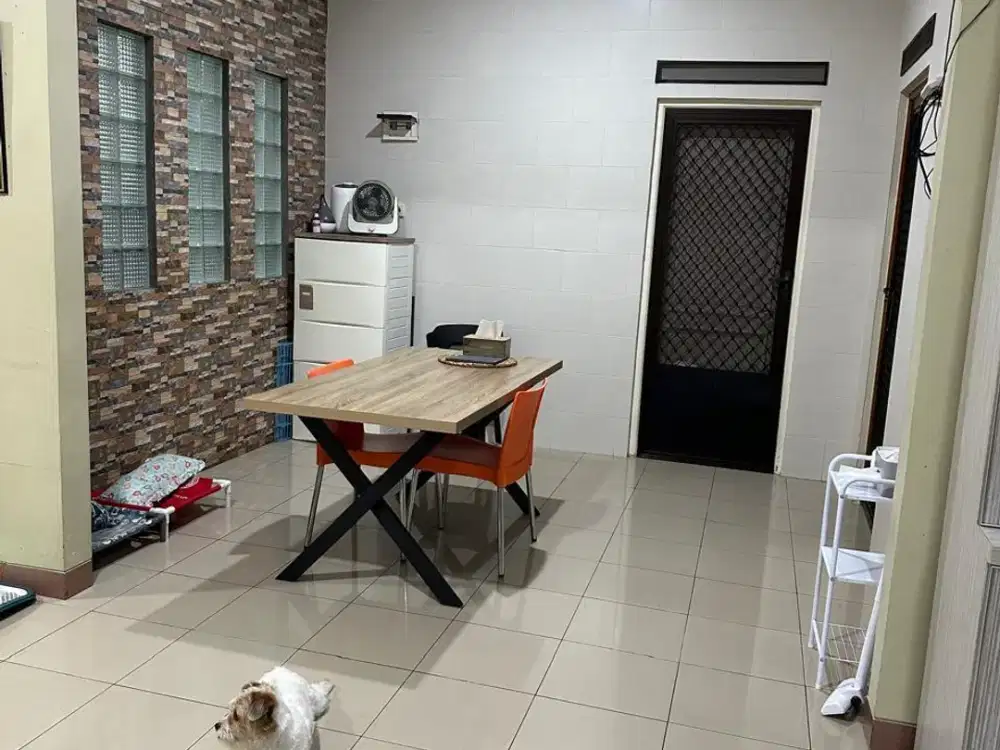 Rumah 1 Lantai 3 Kamar Hadap Utara di Villa Melati Mas