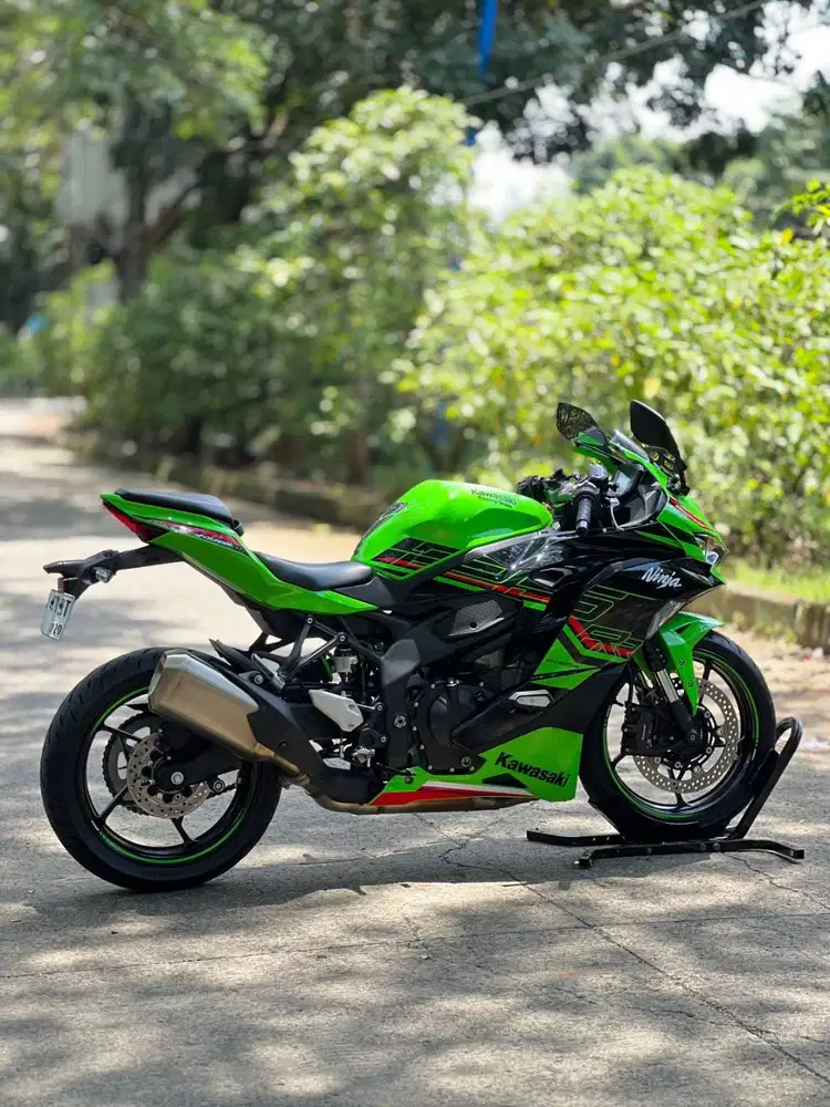 RASA BARU! KAWASAKI ZX25RR ABS QS KRT HIJAU 2024 KM 8K PAJAK ON MULUS