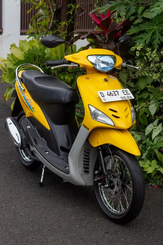 Mio Kuning 2005