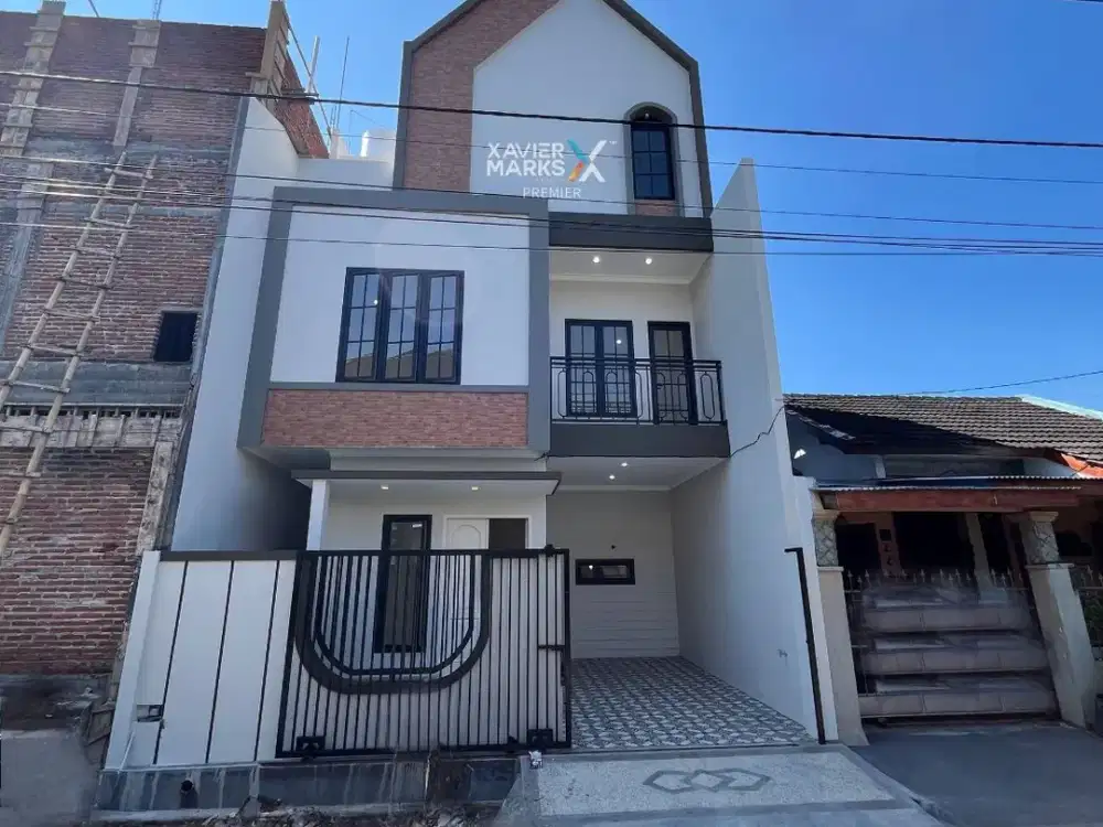 Dijual Baru Rumah Cantik American Modern 2,5Lt Bonus Furnish Dg Fasilitas Penangkal Petir Siap Huni Keamanan 24 Jam Dg One Gate System Lokasi Tengah K
