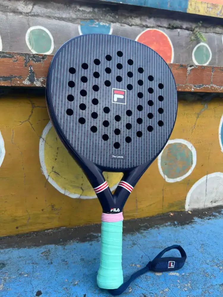 Raket Padel Laevis dan tas padel