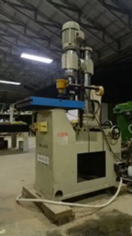 Rivette Hidraulik Machine