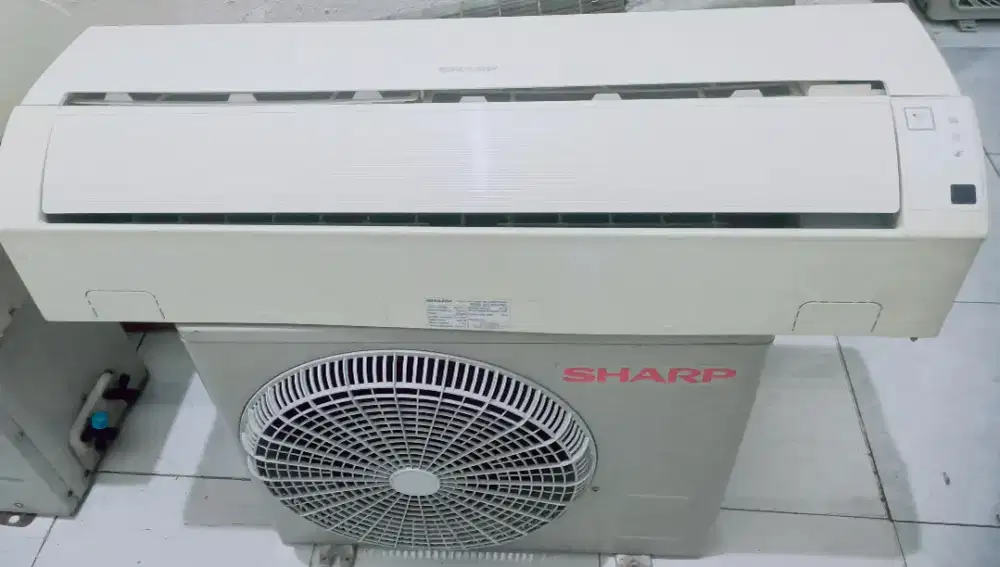 Jual ac1/2 pk sharp 1/2 pk 320watt kondisi 95% ori semua