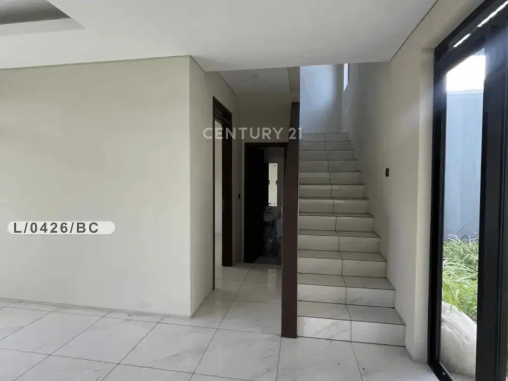 Rumah Nyaman Siap Huni Strategis Di Kota Baru Parahyangan Bandung