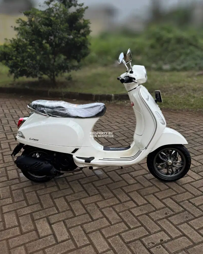 VESPA LX 125 iGET FACELIFT 2023 BERGARANSI