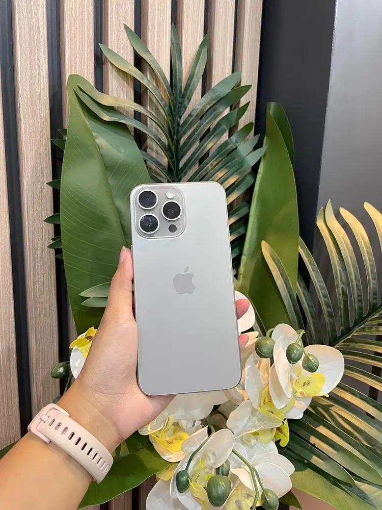 sec resmi 15 256GB NATURAL TITANIUM