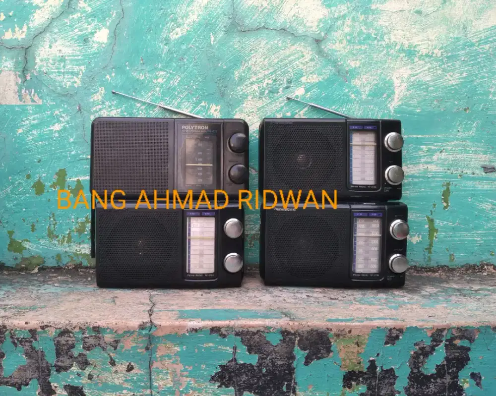 jual borongan 4 unit radio kecil PANASONIC POLYTRON FM AM antik jadul