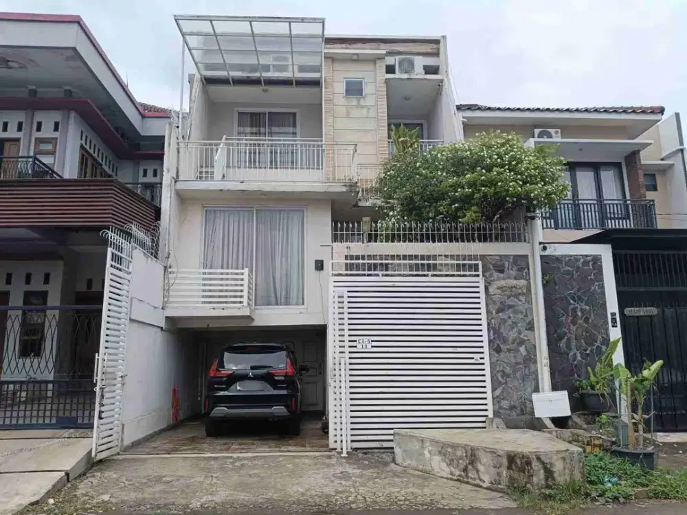 Di Jual Rumah 3 Lantai di Perumahan Billy Moon Pondok Kelapa Duren Sawit Jakarta Timur