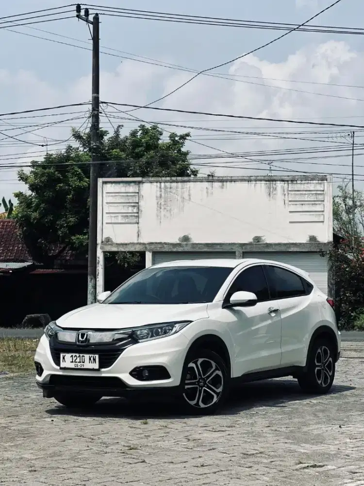 Honda HR-V 1,5 E CVT TAHUN 2019