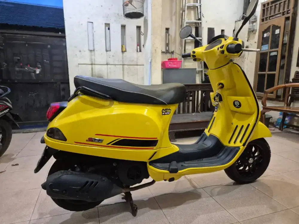 Vespa S125 IGET