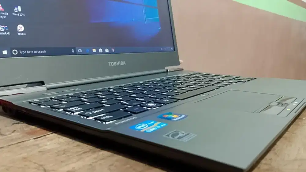 Laptop Spek Tinggih Toshiba Portege Z830 Core i7 Gen2 Slim
