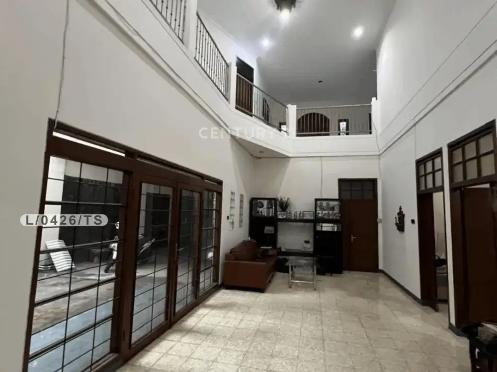 Rumah Mainroad 2LT Strategis Di Wastukencana Tamansari Bandung