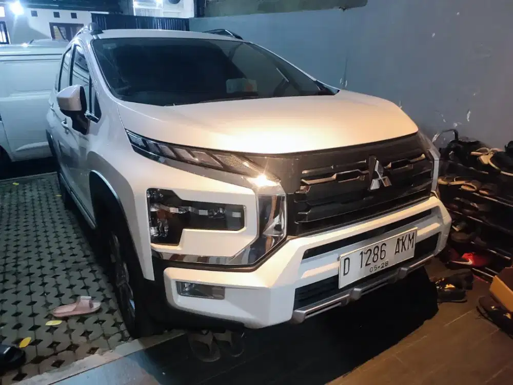 Tangan pertama dari baru