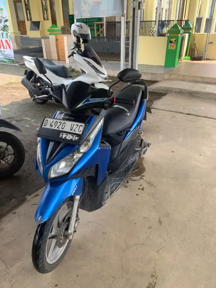 Jual motor honda vario techno 110 karbu
Tinggal pakai(nego di ruamah)
