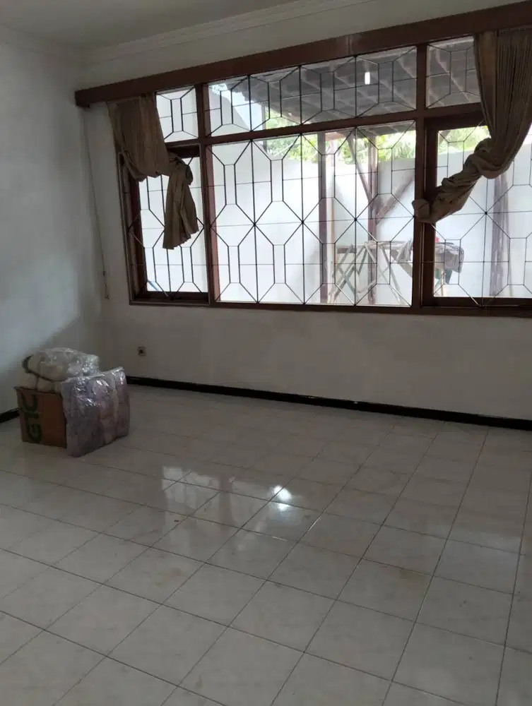 Rumah Siap Huni Strategis Komplek Dadali Andir Bandung