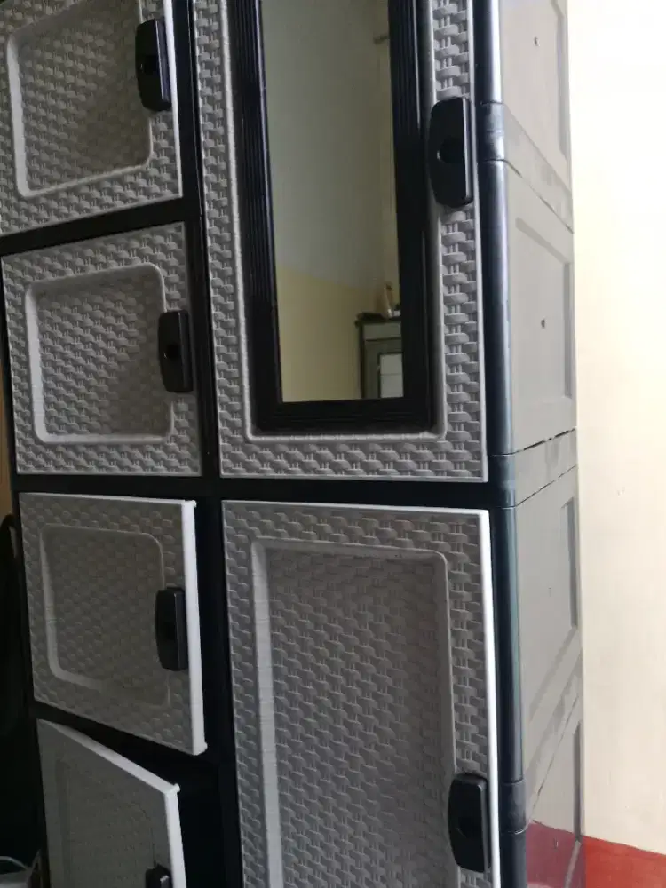 Lemari PVC + Cermin