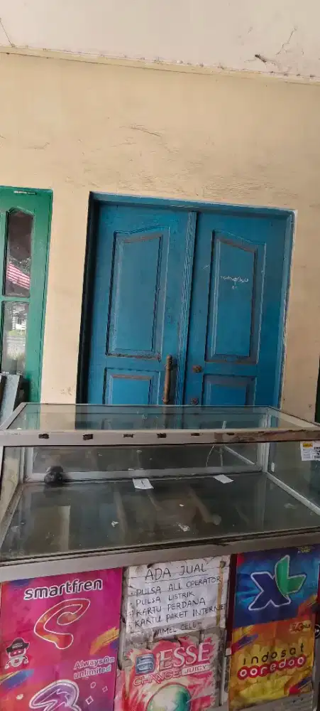 Etalase kaca untuk usaha Ponsel