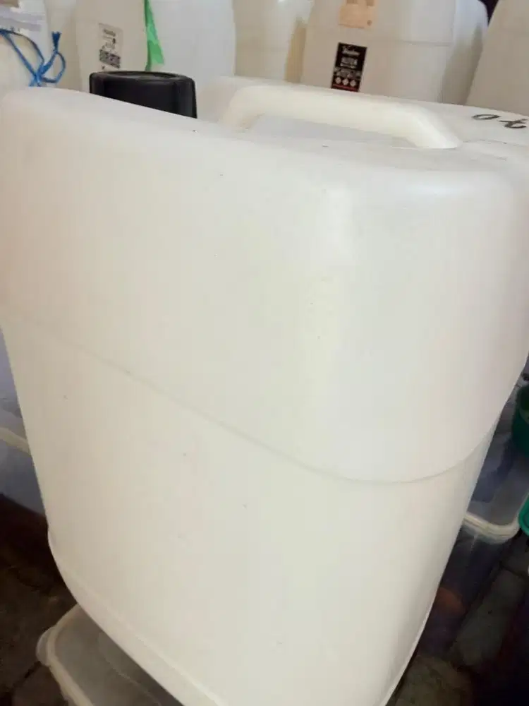 Jerigen bekas 20 liter