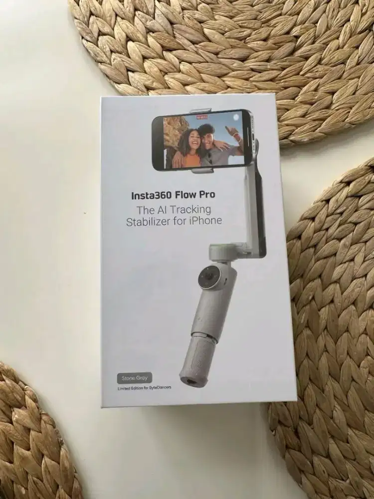 IPHONE Only - Insta360 Flow Pro
