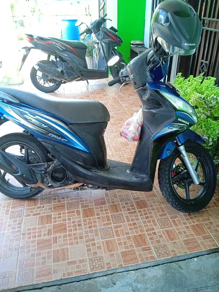 Honda spacy biru