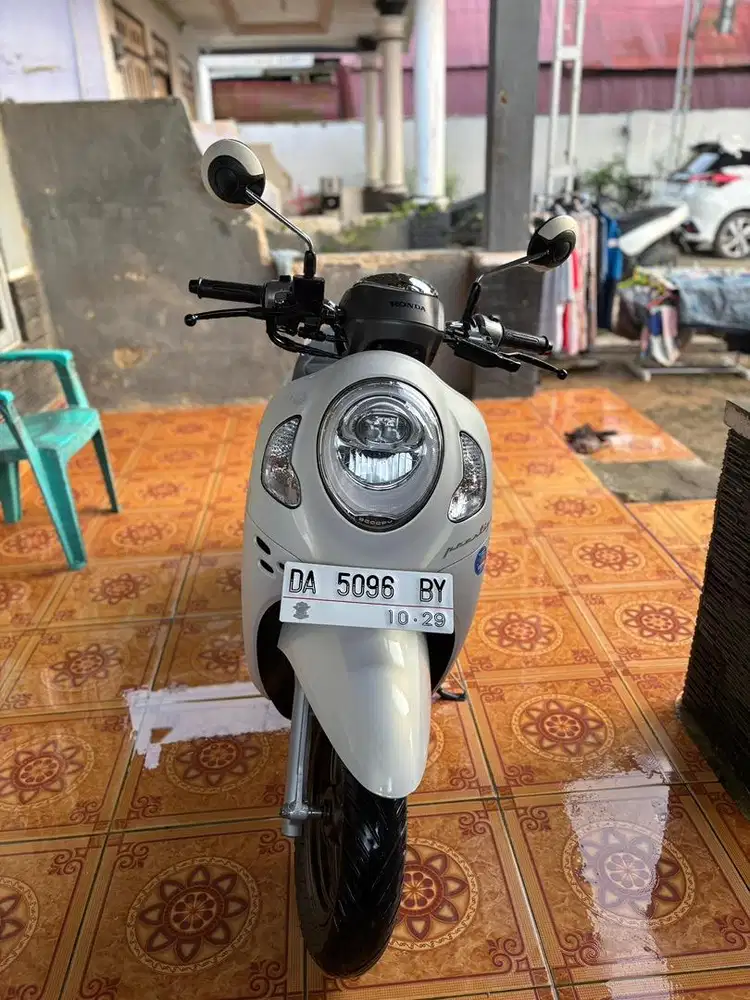 Scoopy prestige 2024 low Km
