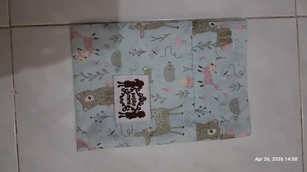 Apron menyusui petiti mimi