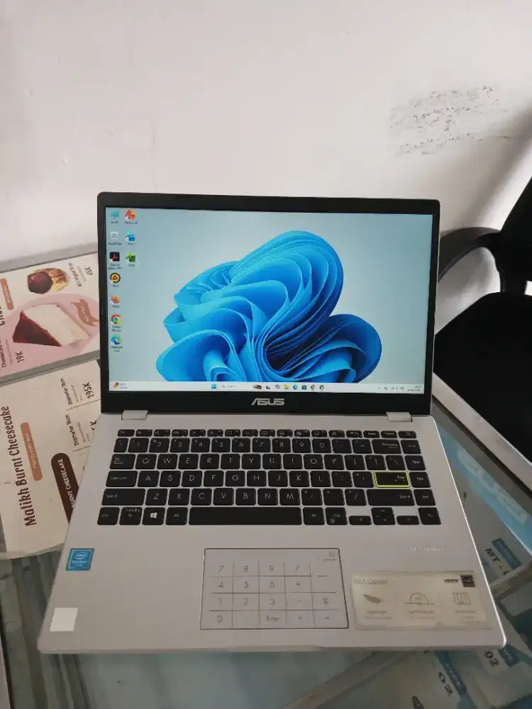 Laptop Asus Vivobook E410M Intel N4020 Ram 4 Ssd 512