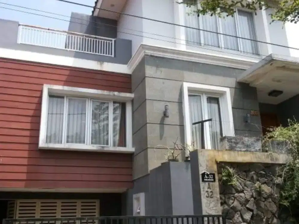 RUMAH SIAP HUNI 2 LANTAI FULL FURNISHED DEKAT SOEKARNO HATTA DI GURUMINDA KOTA BANDUNG