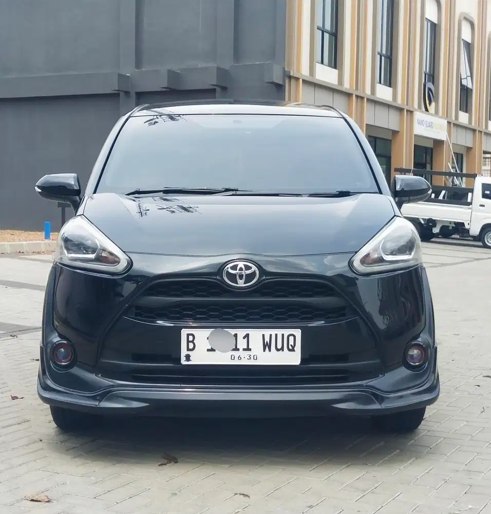 Jual Cepet Sienta Q matic 2017 murah DP 20 jt