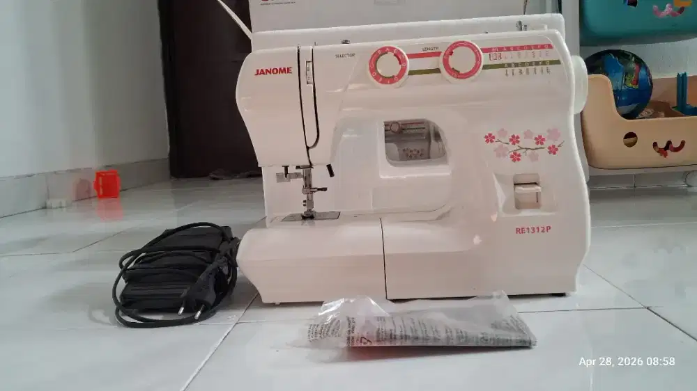 Mesin Jahit Janome RE1312P