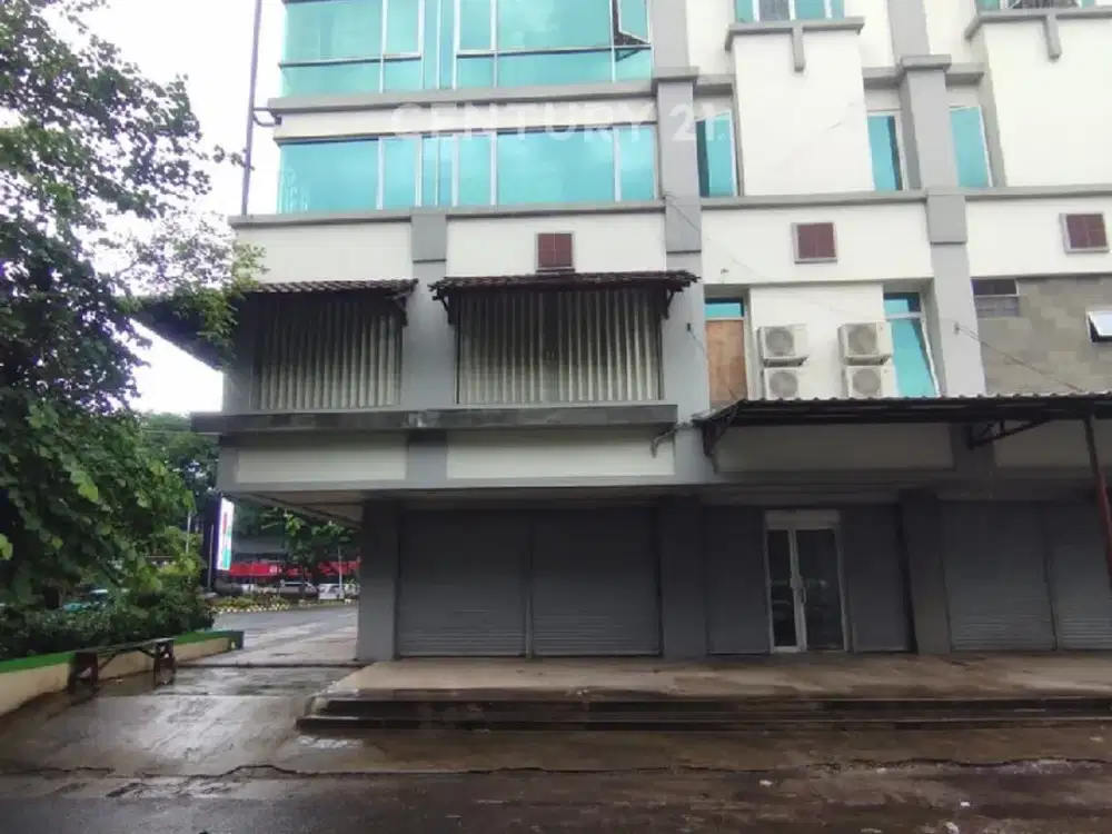 Ruko Hoek Di Boulevard Raya, Kelapa Gading