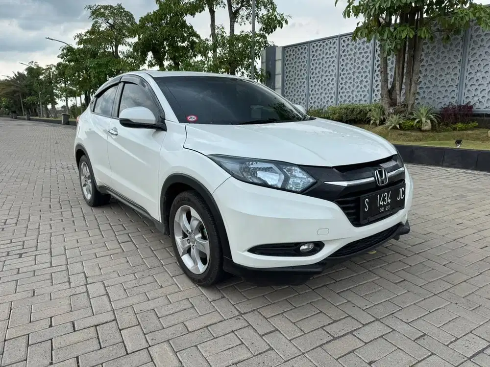 Honda HRV E CVT AT autometik 2016 faktur 2017 pemakaian orijinal antik
