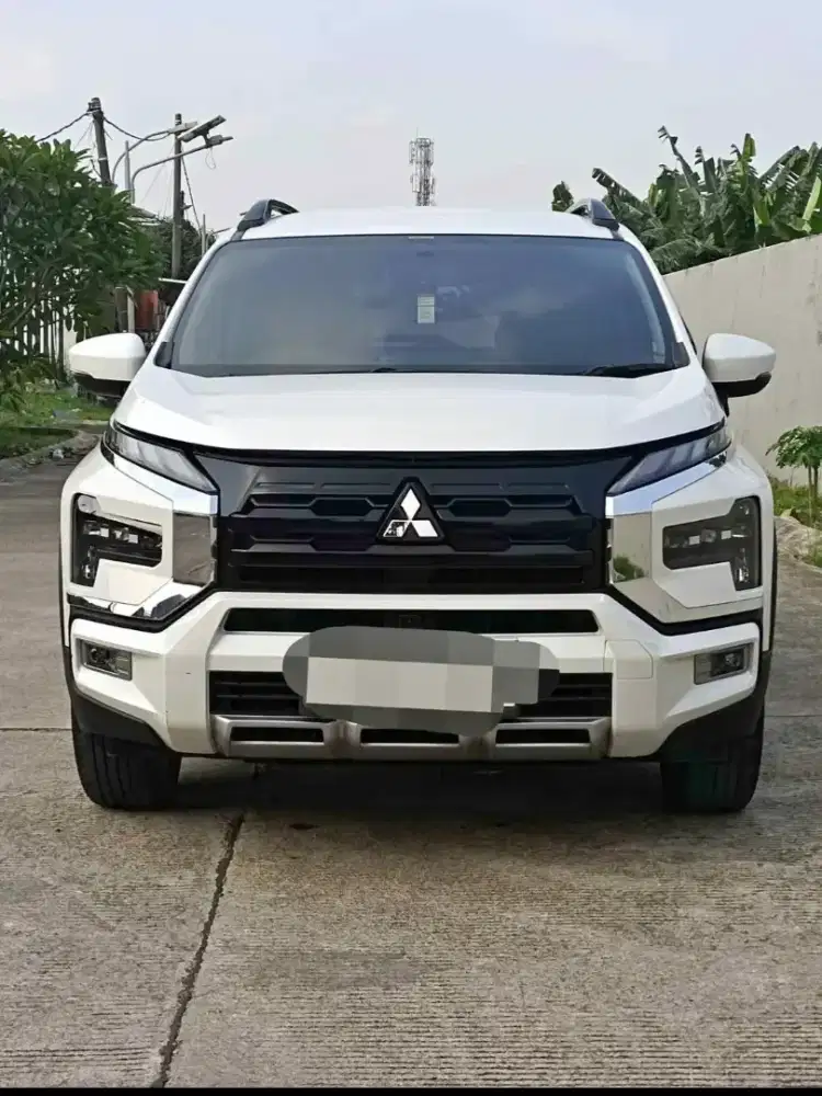 (KM 28 RB100% ORI)XPANDER CROSS PREMIUM PACKAGE 1.5 AT MATIC 2022/2023