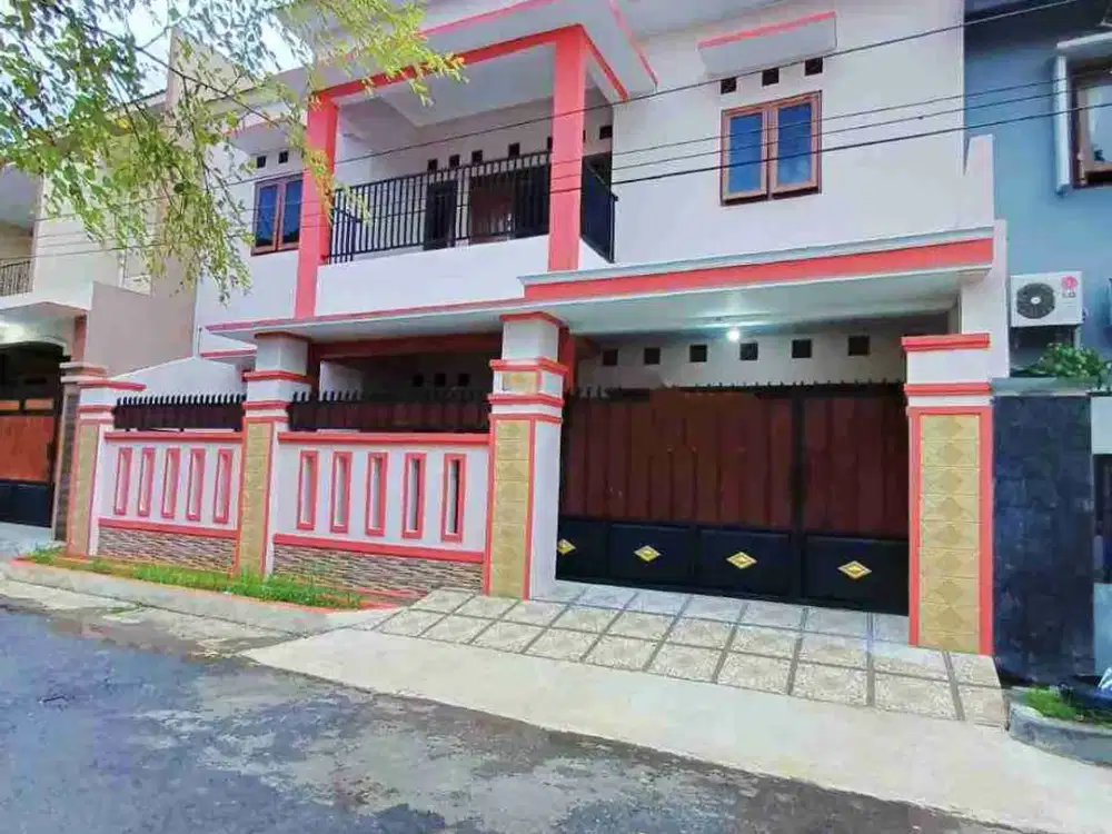 rumah 2 lt bagus lingkungan premium dekat RS internasional JIH