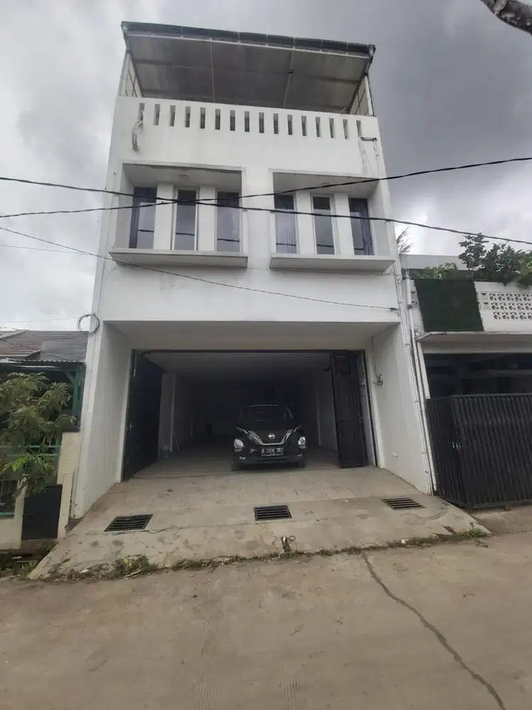 DI JUAL RUMAH / RUKO