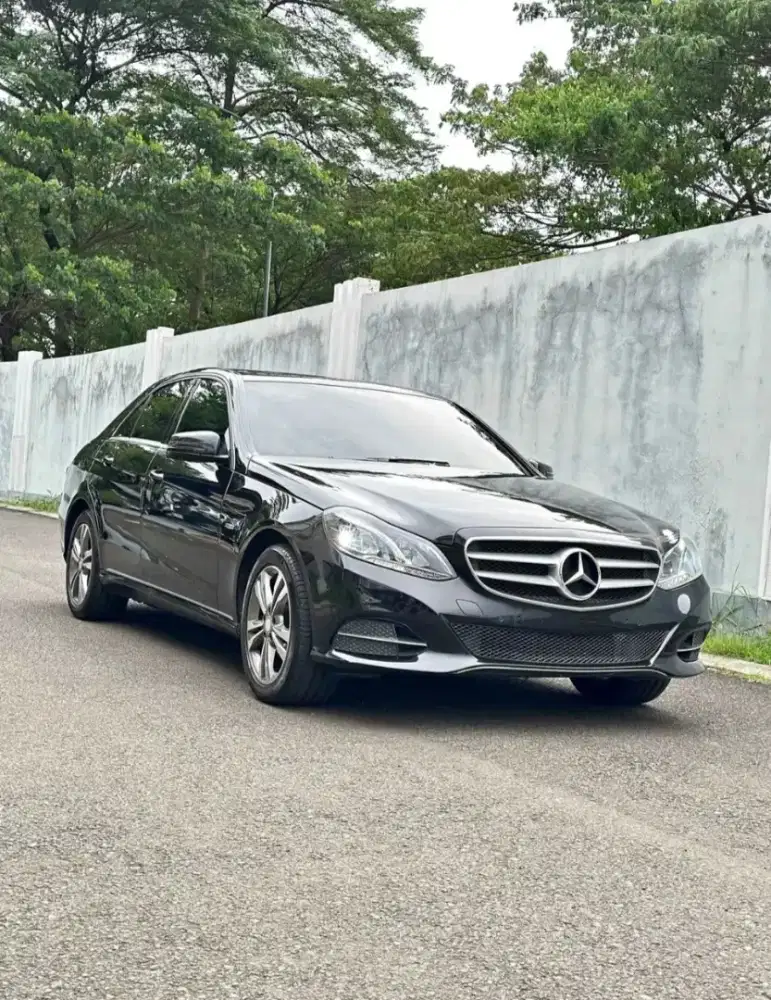 Mercedes Benz E200 class