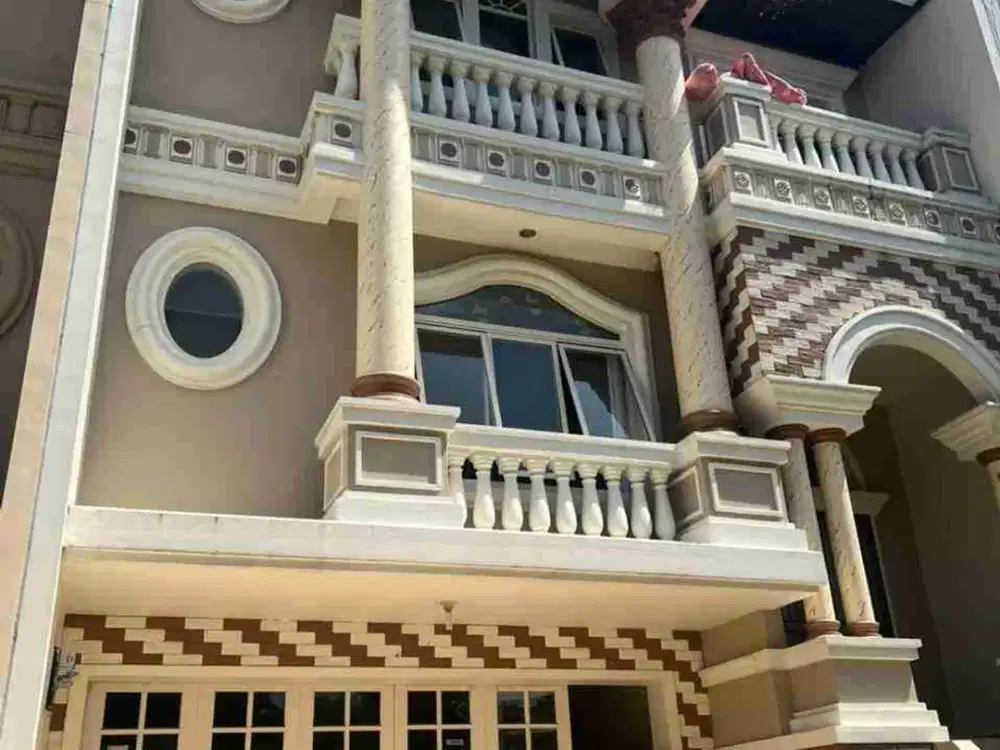 Jual Rumah Florence 3 Lantai 6x20