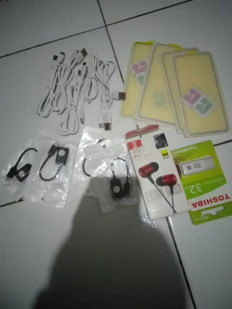 Aksesoris hp borongan